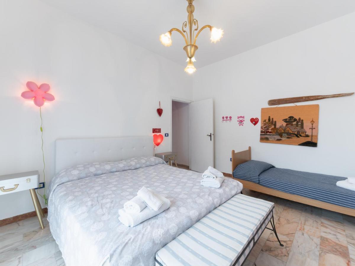 Flaminia Bright & Roomy Apartment 佩萨罗 外观 照片