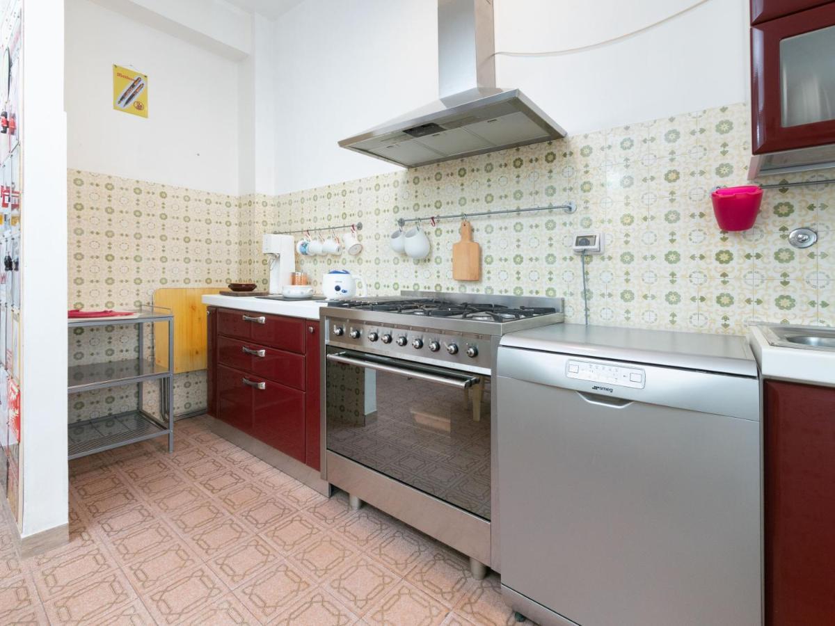 Flaminia Bright & Roomy Apartment 佩萨罗 外观 照片